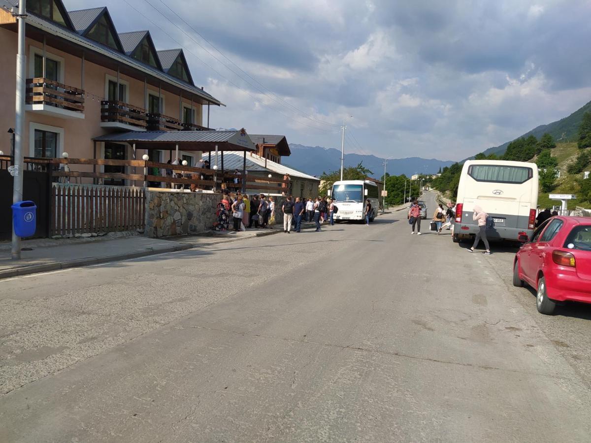 Hotel White Mountains • Თეთრი Მთები Mestia Eksteriør billede